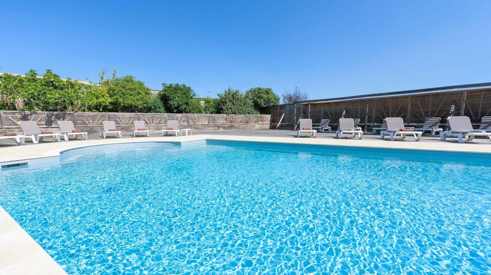 Cit'Hotel Le Relais Du Boisniard Chambretaud Εξωτερικό φωτογραφία